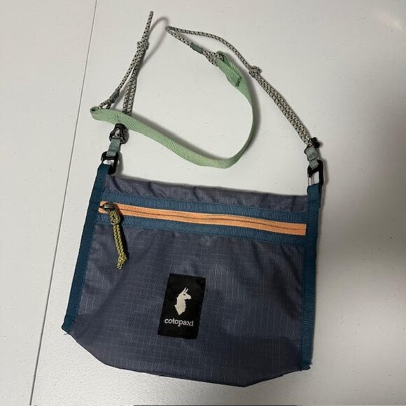 Cotopaxi Lista 2L Lightweight Crossbody Nylon Bag - Picture 2 of 11